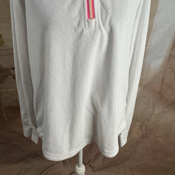 NEW Vineyard Vines Pop Terry Towel Shep White Pullover with Pink Accents - Picture 3 of 10